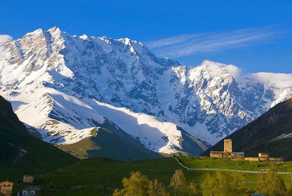 أوشغولي Caucasus Guesthouse المظهر الخارجي الصورة