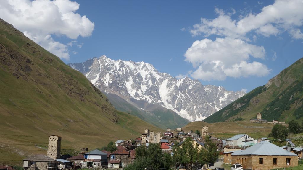 أوشغولي Caucasus Guesthouse المظهر الخارجي الصورة